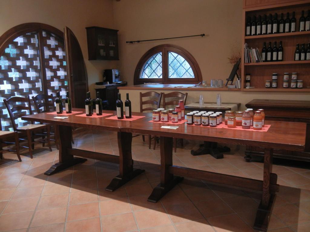 La Colombarola Agriturismo Farneto Exteriör bild